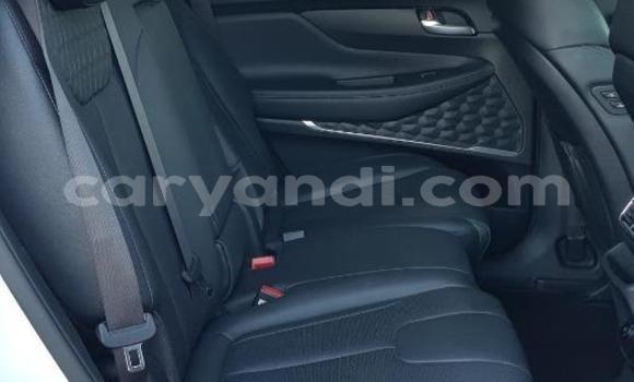 Buy Used Hyundai Santa Fe White Car in Kansanshi in North-Western Buy Used Hyundai Santa Fe White Car in Kansanshi in North-Western