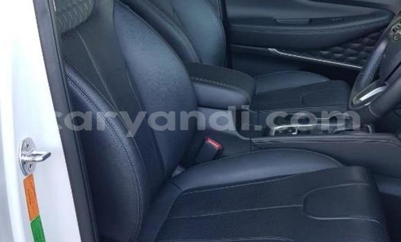 Buy Used Hyundai Santa Fe White Car in Kansanshi in North-Western Buy Used Hyundai Santa Fe White Car in Kansanshi in North-Western