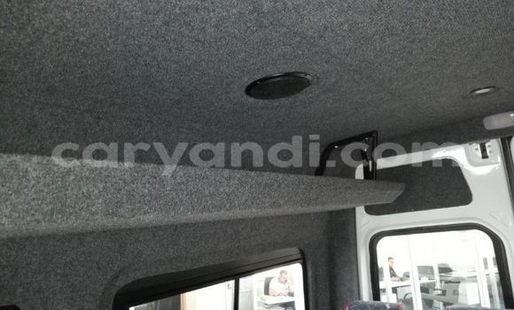 Acheter Occasion Voiture Mercedes‒Benz W115 Blanc à Kitwe, Zambie Acheter Occasion Voiture Mercedes‒Benz W115 Blanc à Kitwe, Zambie