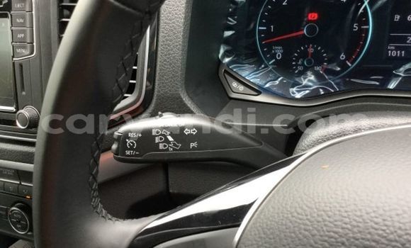 Buy Used Volkswagen Amarok White Car in Livingstone in Zambia Buy Used Volkswagen Amarok White Car in Livingstone in Zambia