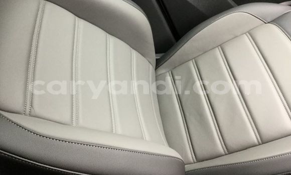 Buy Used Volkswagen Amarok White Car in Livingstone in Zambia Buy Used Volkswagen Amarok White Car in Livingstone in Zambia