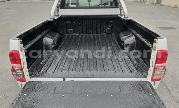 Buy Used Toyota Hilux White Car in Lusaka in Zambia Buy Used Toyota Hilux White Car in Lusaka in Zambia