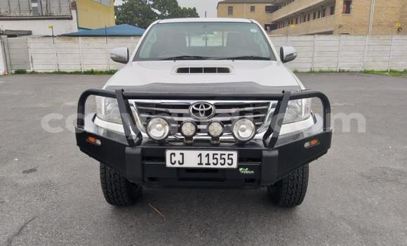 Buy Used Toyota Hilux White Car in Lusaka in Zambia Buy Used Toyota Hilux White Car in Lusaka in Zambia