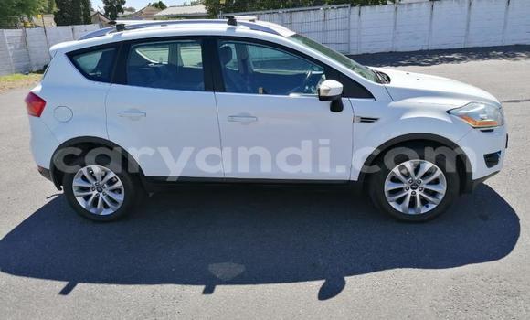 Acheter Occasion Voiture Ford Kuga Blanc à Lusaka, Zambie Acheter Occasion Voiture Ford Kuga Blanc à Lusaka, Zambie
