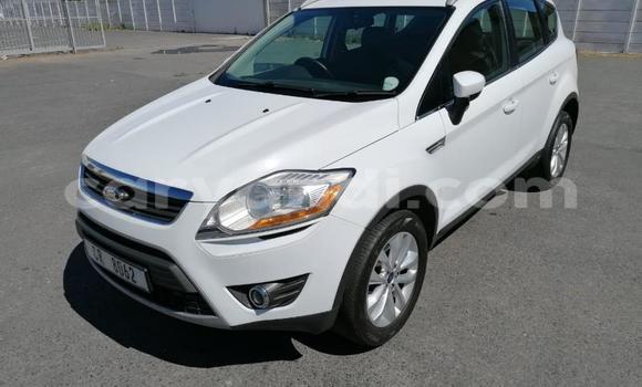 Acheter Occasion Voiture Ford Kuga Blanc à Lusaka, Zambie Acheter Occasion Voiture Ford Kuga Blanc à Lusaka, Zambie