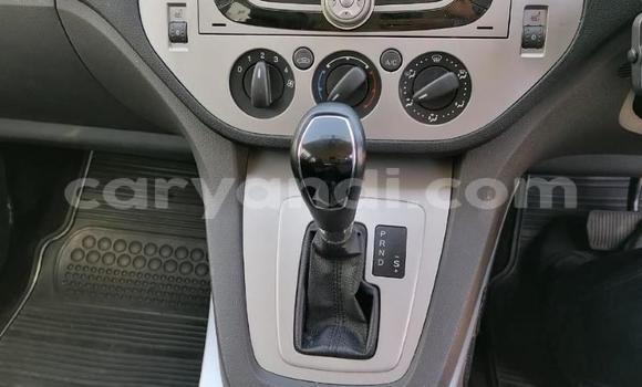 Acheter Occasion Voiture Ford Kuga Blanc à Lusaka, Zambie Acheter Occasion Voiture Ford Kuga Blanc à Lusaka, Zambie