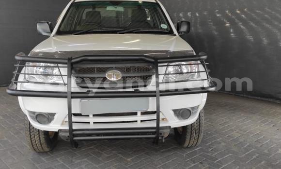 Buy Used Tata Xenon White Car in Lusaka in Zambia