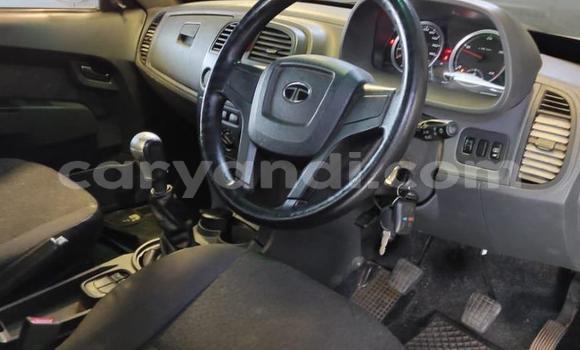 Acheter Occasion Voiture Tata Xenon Blanc à Lusaka, Zambie Acheter Occasion Voiture Tata Xenon Blanc à Lusaka, Zambie