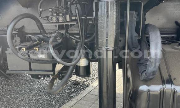 Nunua Ilio tumika Nissan UD Nyeupe Lori ndani ya Livingstone nchini Zambia Nunua Ilio tumika Nissan UD Nyeupe Lori ndani ya Livingstone nchini Zambia