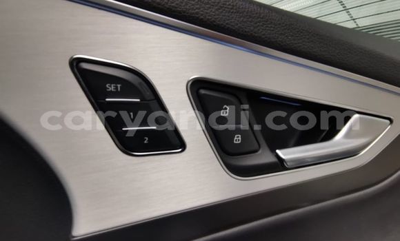 Buy Used Audi Q7 Silver Car in Livingstone in Zambia Buy Used Audi Q7 Silver Car in Livingstone in Zambia