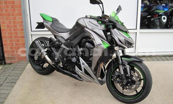 Acheter Occasion Moto Kawasaki Z 1000 Beige à Lusaka, Zambie Acheter Occasion Moto Kawasaki Z 1000 Beige à Lusaka, Zambie