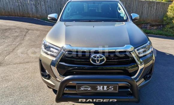 Buy Used Toyota Hilux Silver Car in Chingola in Zambia Buy Used Toyota Hilux Silver Car in Chingola in Zambia
