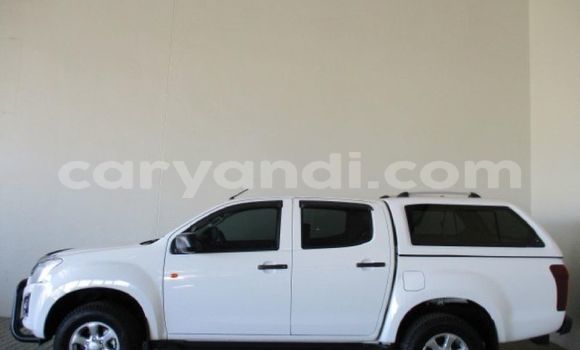 Buy Used Isuzu D–MAX White Car in Livingstone in Zambia Buy Used Isuzu D–MAX White Car in Livingstone in Zambia
