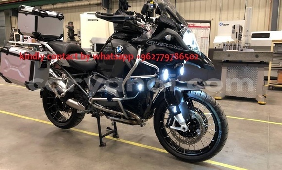 Acheter Occasion Moto BMW GS R1200 Noir à Lusaka, Zambie Acheter Occasion Moto BMW GS R1200 Noir à Lusaka, Zambie