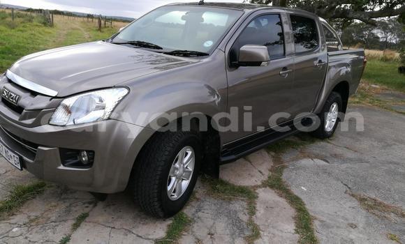 Acheter Occasion Voiture Isuzu KB Marron à Chilanga, Lusaka Acheter Occasion Voiture Isuzu KB Marron à Chilanga, Lusaka