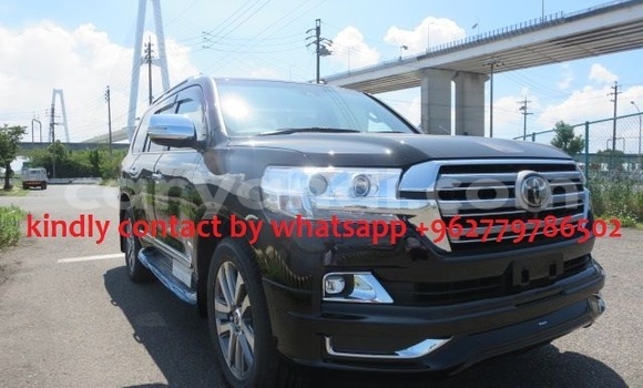 Buy Used Toyota Land Cruiser Black Car in Lusaka in Zambia