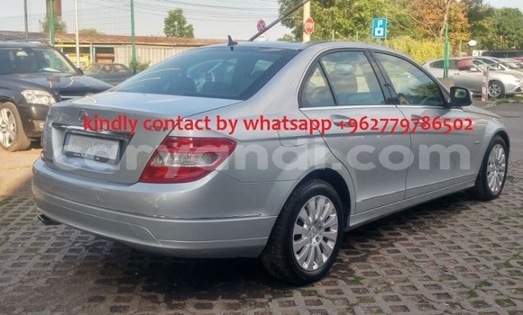 Acheter Occasion Voiture Mercedes‒Benz C–Class Marron à Lusaka, Zambie Acheter Occasion Voiture Mercedes‒Benz C–Class Marron à Lusaka, Zambie