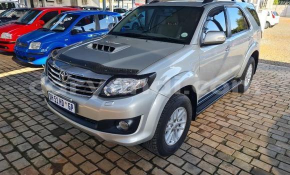 Buy Used Toyota Fortuner Brown Car in Livingstone in Zambia Buy Used Toyota Fortuner Brown Car in Livingstone in Zambia