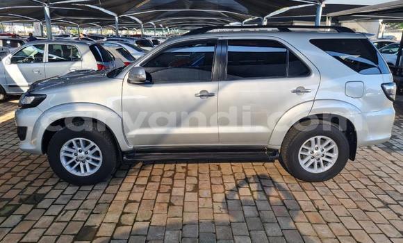 Buy Used Toyota Fortuner Brown Car in Livingstone in Zambia Buy Used Toyota Fortuner Brown Car in Livingstone in Zambia