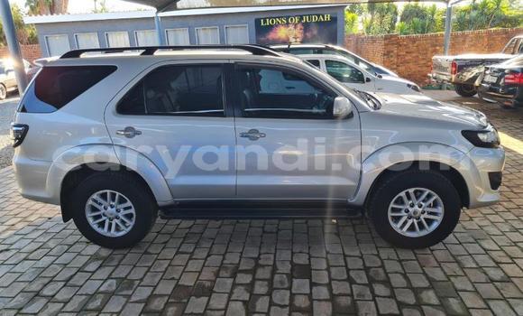 Buy Used Toyota Fortuner Brown Car in Livingstone in Zambia Buy Used Toyota Fortuner Brown Car in Livingstone in Zambia