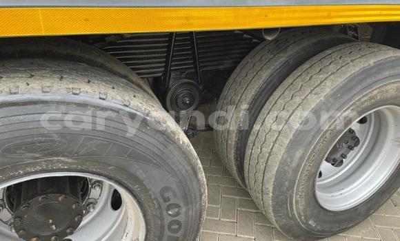 Buy Used Nissan UD White Truck in Chipata in Zambia Buy Used Nissan UD White Truck in Chipata in Zambia