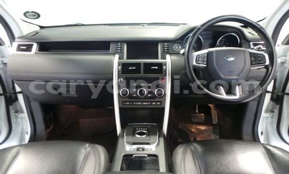 Buy Used Land Rover Discovery Sport White Car in Livingstone in Zambia Buy Used Land Rover Discovery Sport White Car in Livingstone in Zambia