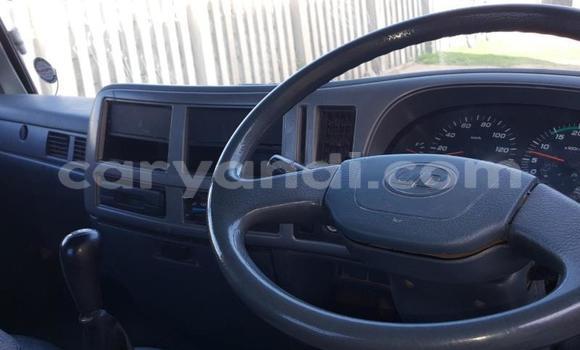 Buy Used Nissan UD White Truck in Chilanga in Lusaka Buy Used Nissan UD White Truck in Chilanga in Lusaka