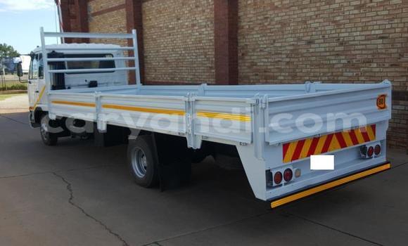 Buy Used Nissan UD White Truck in Chilanga in Lusaka Buy Used Nissan UD White Truck in Chilanga in Lusaka