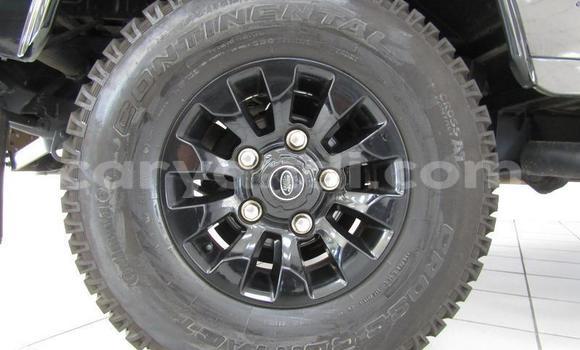 Acheter Occasion Voiture Land Rover Defender Noir à Chipata, Zambie Acheter Occasion Voiture Land Rover Defender Noir à Chipata, Zambie