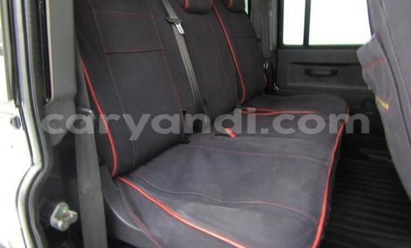 Acheter Occasion Voiture Land Rover Defender Noir à Chipata, Zambie Acheter Occasion Voiture Land Rover Defender Noir à Chipata, Zambie