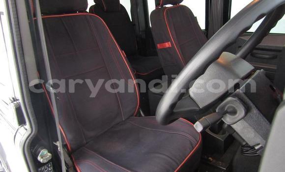 Acheter Occasion Voiture Land Rover Defender Noir à Chipata, Zambie Acheter Occasion Voiture Land Rover Defender Noir à Chipata, Zambie