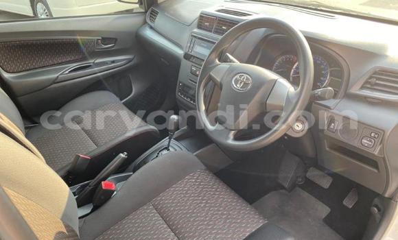 Buy Used Toyota Avanza White Car in Kalomo in Southern Buy Used Toyota Avanza White Car in Kalomo in Southern