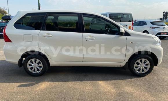 Buy Used Toyota Avanza White Car in Kalomo in Southern Buy Used Toyota Avanza White Car in Kalomo in Southern