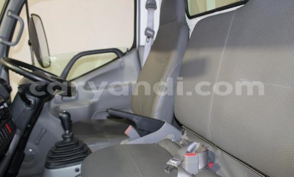 Nunua Ilio tumika Toyota Dyna Nyeupe Lori ndani ya Kaoma nchini Magharibi Nunua Ilio tumika Toyota Dyna Nyeupe Lori ndani ya Kaoma nchini Magharibi