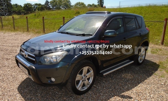 Nunua Ilio tumika Toyota RAV4 Nyeusi Gari ndani ya Lusaka nchini Zambia Nunua Ilio tumika Toyota RAV4 Nyeusi Gari ndani ya Lusaka nchini Zambia