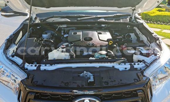 Acheter Occasion Voiture Toyota Hilux Blanc à Livingstone, Zambie Acheter Occasion Voiture Toyota Hilux Blanc à Livingstone, Zambie