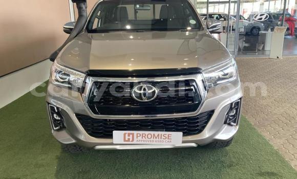 Nunua Ilio tumika Toyota Hilux Nyingine Gari ndani ya Chingola nchini Zambia Nunua Ilio tumika Toyota Hilux Nyingine Gari ndani ya Chingola nchini Zambia