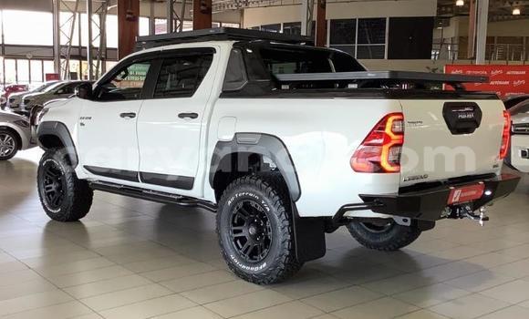 Buy Used Toyota Hilux White Car in Katete in Eastern Buy Used Toyota Hilux White Car in Katete in Eastern