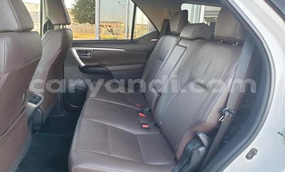 Buy Used Toyota Fortuner White Car in Choma in Southern Buy Used Toyota Fortuner White Car in Choma in Southern