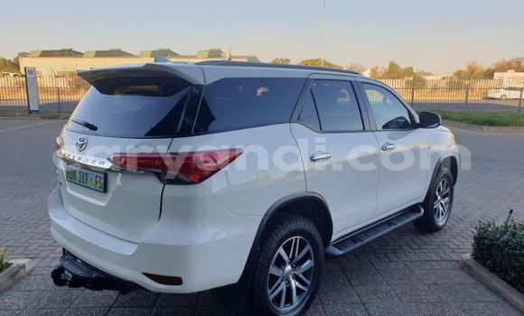 Buy Used Toyota Fortuner White Car in Choma in Southern Buy Used Toyota Fortuner White Car in Choma in Southern
