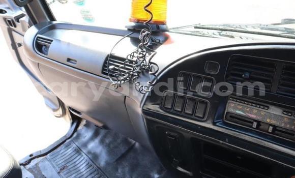 Acheter Occasion Utilitaire Isuzu FTR 850 Blanc à Katete, Est Acheter Occasion Utilitaire Isuzu FTR 850 Blanc à Katete, Est