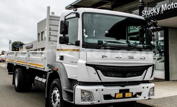 Buy Used Mitsubishi Fuso White Truck in Katete in Eastern Buy Used Mitsubishi Fuso White Truck in Katete in Eastern