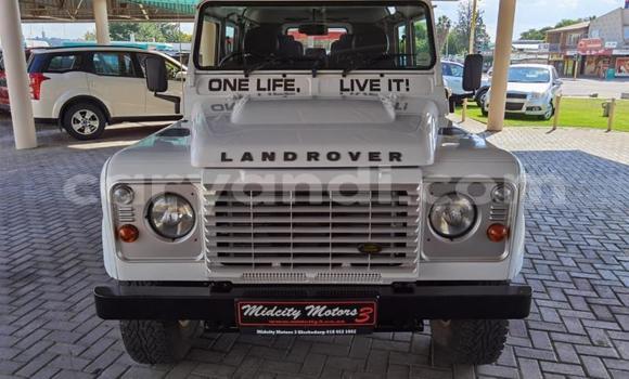 Buy Used Land Rover Defender White Car in Chingola in Zambia Buy Used Land Rover Defender White Car in Chingola in Zambia