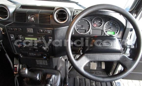 Buy Used Land Rover Defender White Car in Chingola in Zambia Buy Used Land Rover Defender White Car in Chingola in Zambia