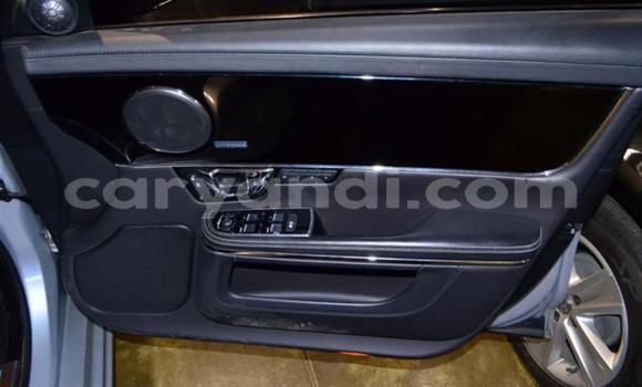 Acheter Occasion Voiture Jaguar XJ Gris à Sesheke, Occidental Acheter Occasion Voiture Jaguar XJ Gris à Sesheke, Occidental