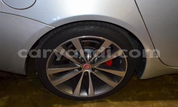 Acheter Occasion Voiture Jaguar XJ Gris à Sesheke, Occidental Acheter Occasion Voiture Jaguar XJ Gris à Sesheke, Occidental