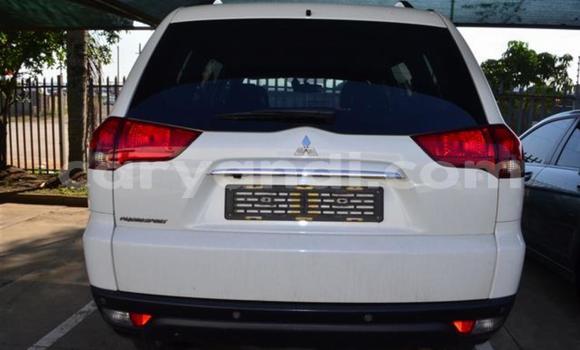 Buy Used Mitsubishi Pajero Sport White Car in Mkushi in Central Buy Used Mitsubishi Pajero Sport White Car in Mkushi in Central