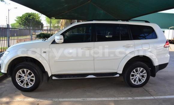 Buy Used Mitsubishi Pajero Sport White Car in Mkushi in Central Buy Used Mitsubishi Pajero Sport White Car in Mkushi in Central