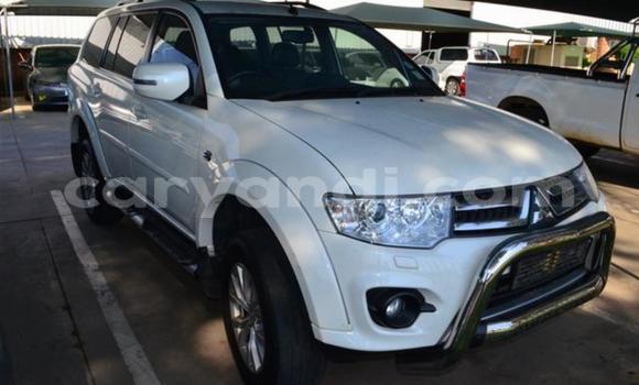 Buy Used Mitsubishi Pajero Sport White Car in Mkushi in Central Buy Used Mitsubishi Pajero Sport White Car in Mkushi in Central