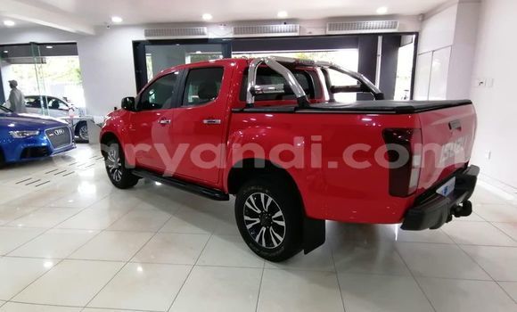 Acheter Occasion Voiture Isuzu KB Rouge à Lusaka, Zambie Acheter Occasion Voiture Isuzu KB Rouge à Lusaka, Zambie